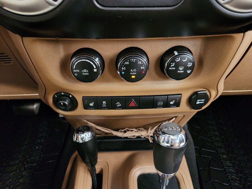 2012 Jeep Wrangler Unlimited Sahara
