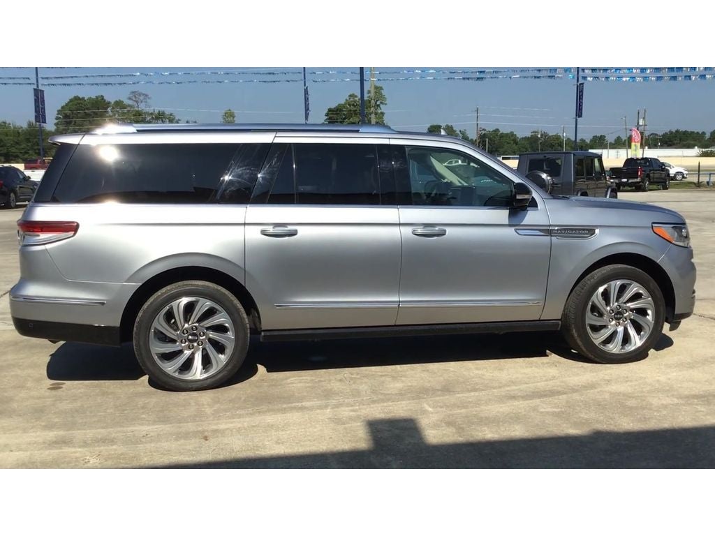 2023 Lincoln Navigator Reserve