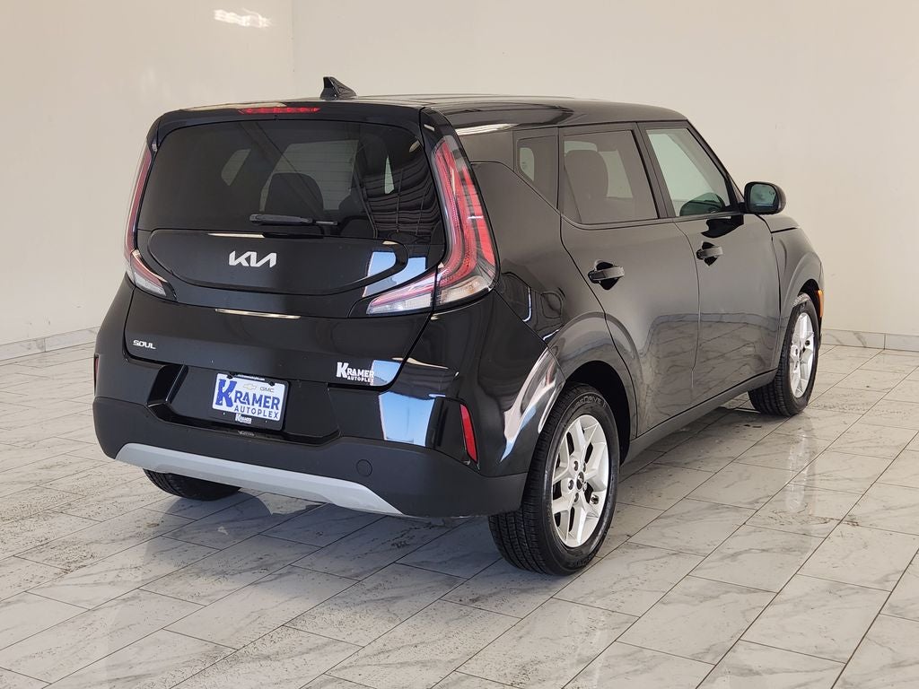 2024 Kia Soul LX