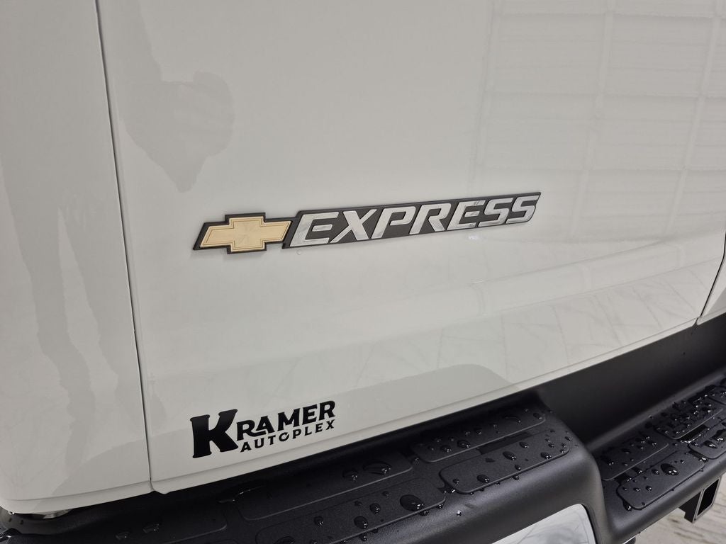 2025 Chevrolet Express Cargo 2500 WT