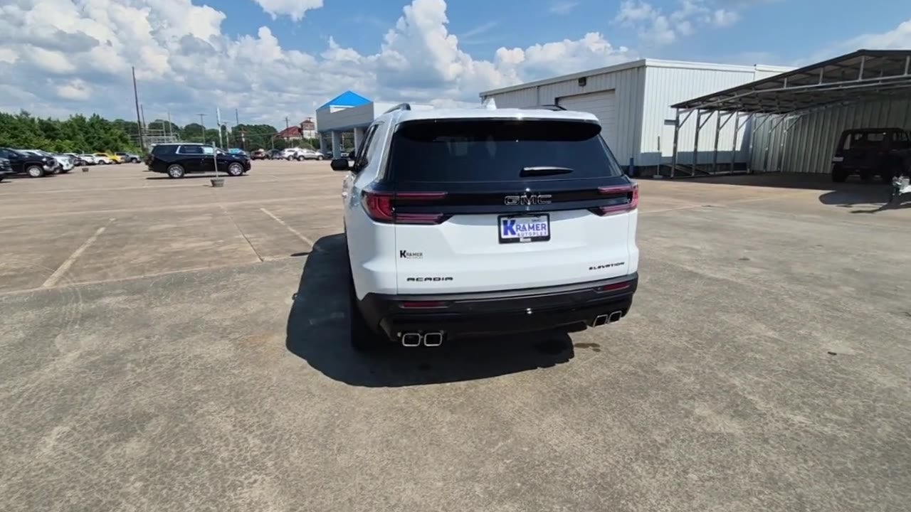 2026 GMC Acadia Elevation