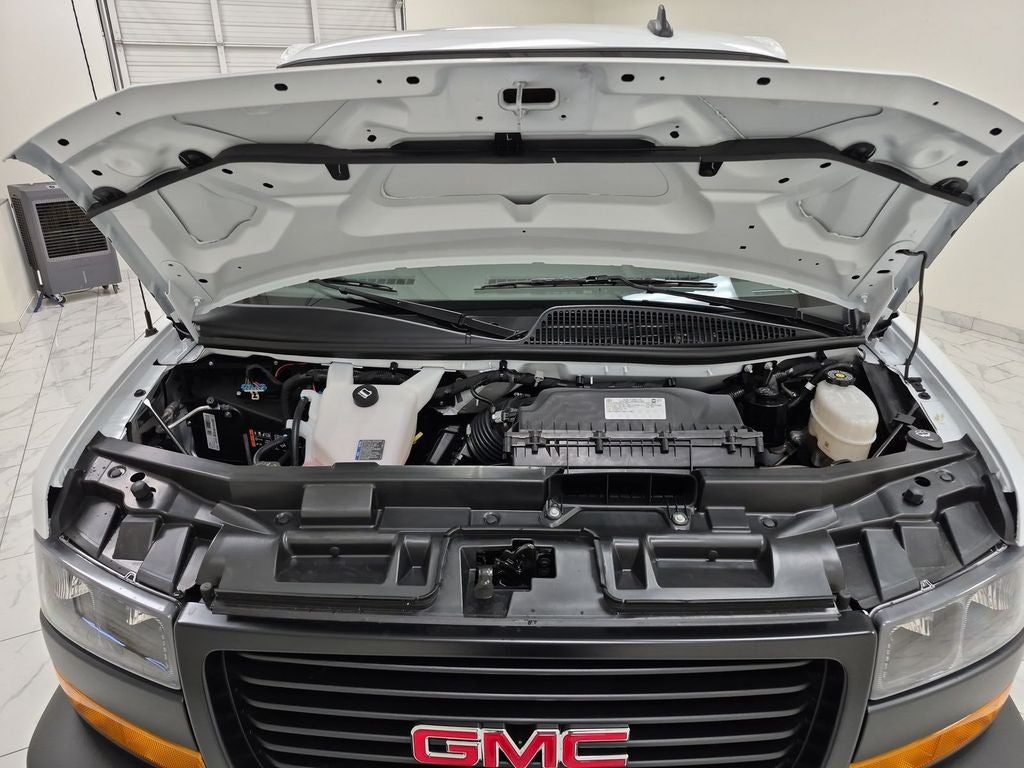 2025 GMC Savana Cargo 2500 Work Van