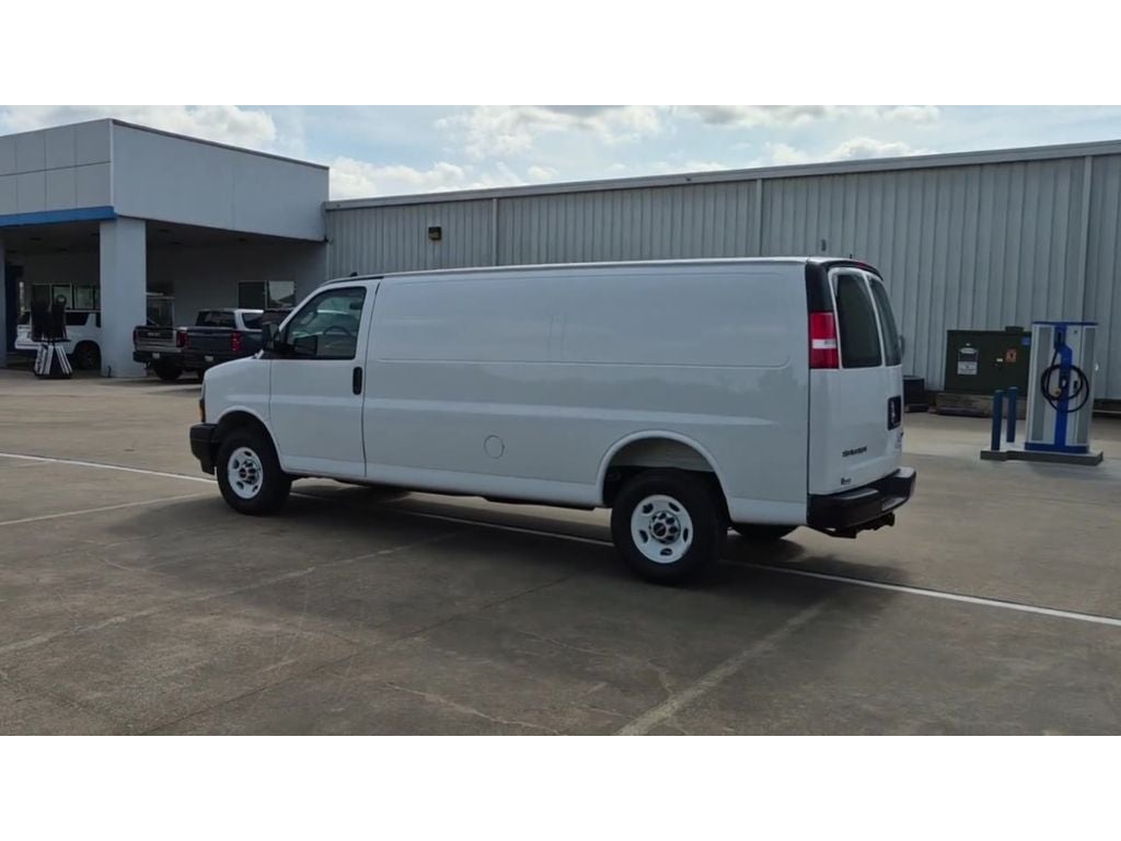 2025 GMC Savana Cargo 2500 Work Van