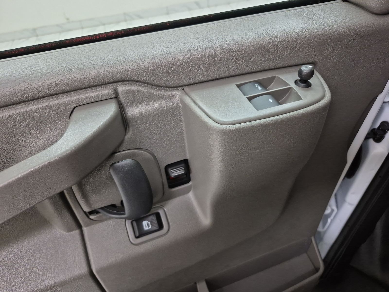 2025 GMC Savana Cargo 2500 Work Van