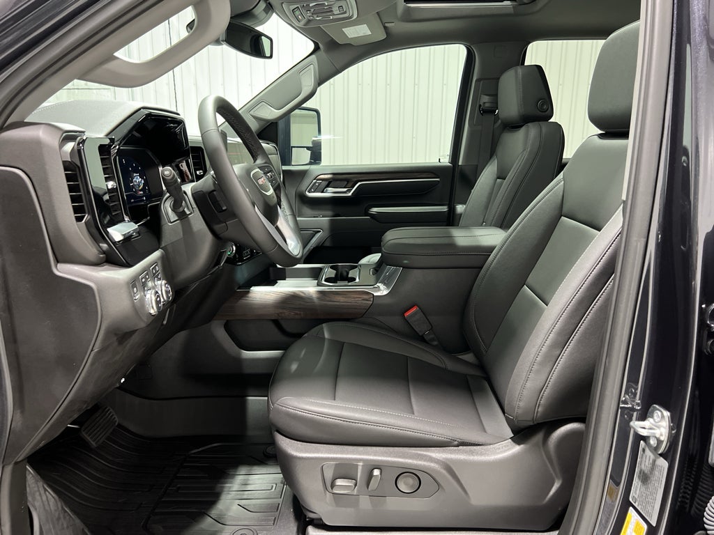 2025 GMC Sierra 2500 HD SLT