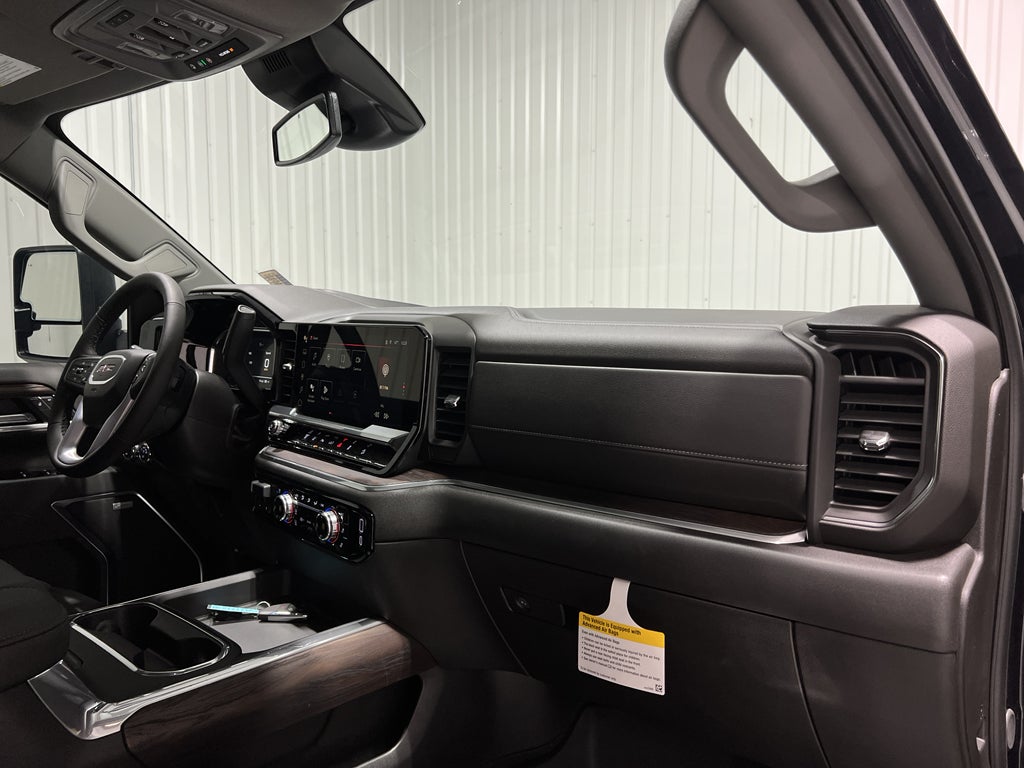 2025 GMC Sierra 2500 HD SLT