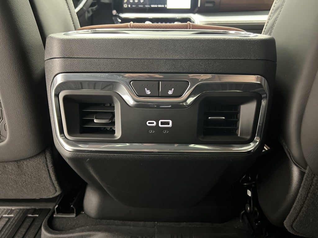 2026 GMC Sierra 3500 HD Denali Ultimate DRW