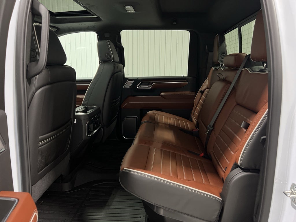 2026 GMC Sierra 3500 HD Denali Ultimate DRW