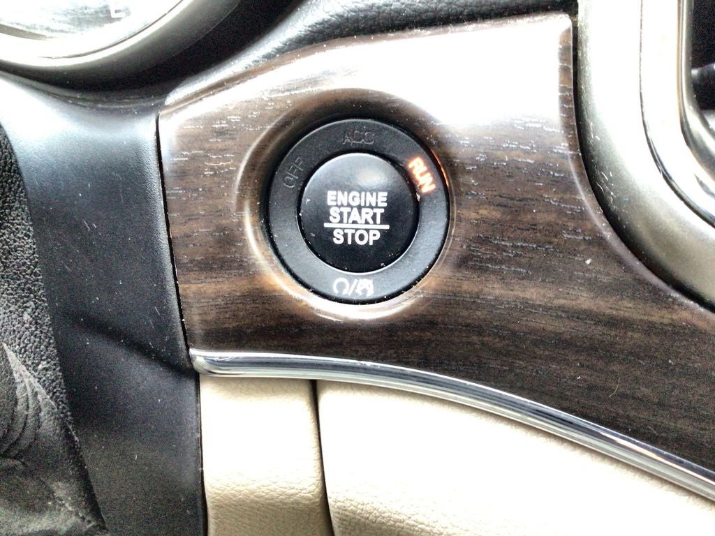 2017 Jeep Grand Cherokee Limited 4x2