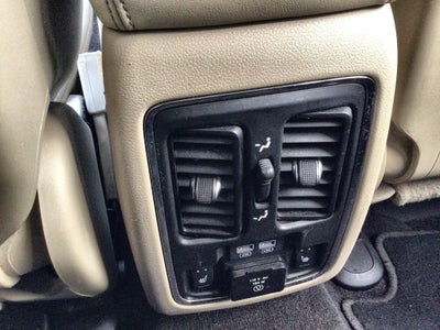 2017 Jeep Grand Cherokee Limited 4x2