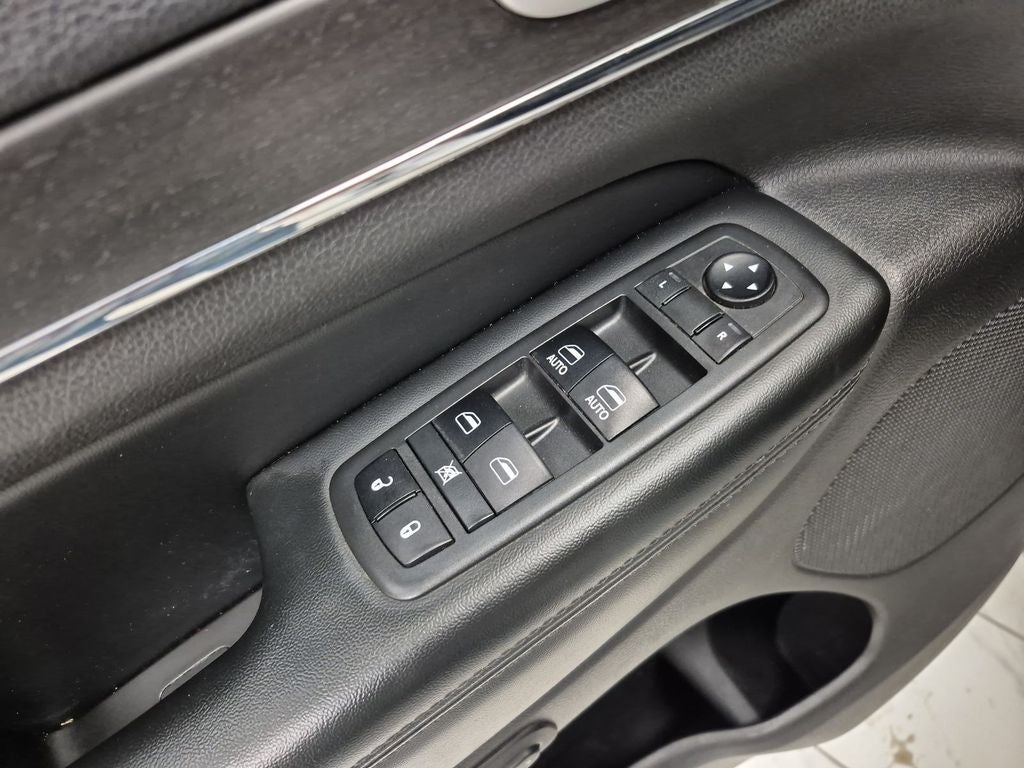 2018 Jeep Grand Cherokee Limited 4x2