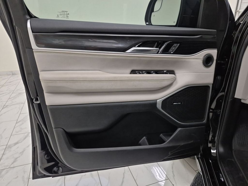 2022 Jeep Wagoneer Series I 4x2