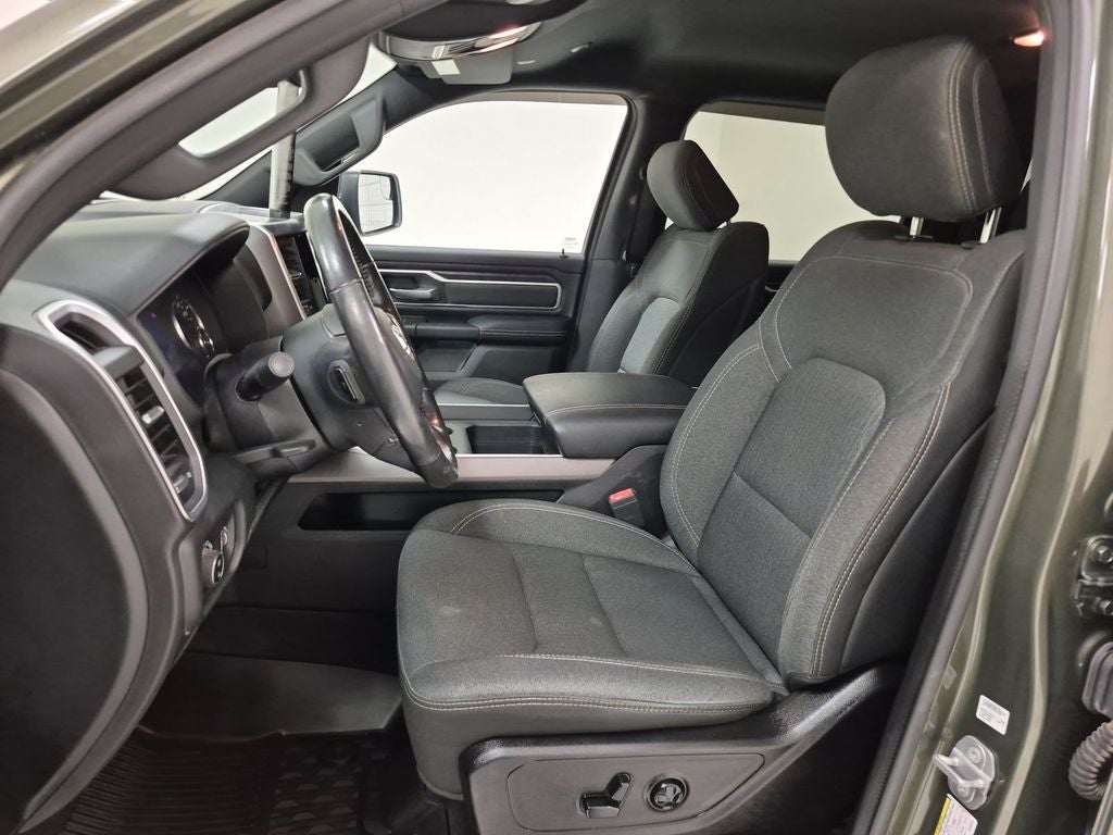 2020 RAM 1500 Lone Star Crew Cab 4x4 5'7' Box