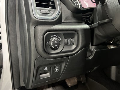 2025 RAM 1500 Laramie Crew Cab 4x4 5'7' Box