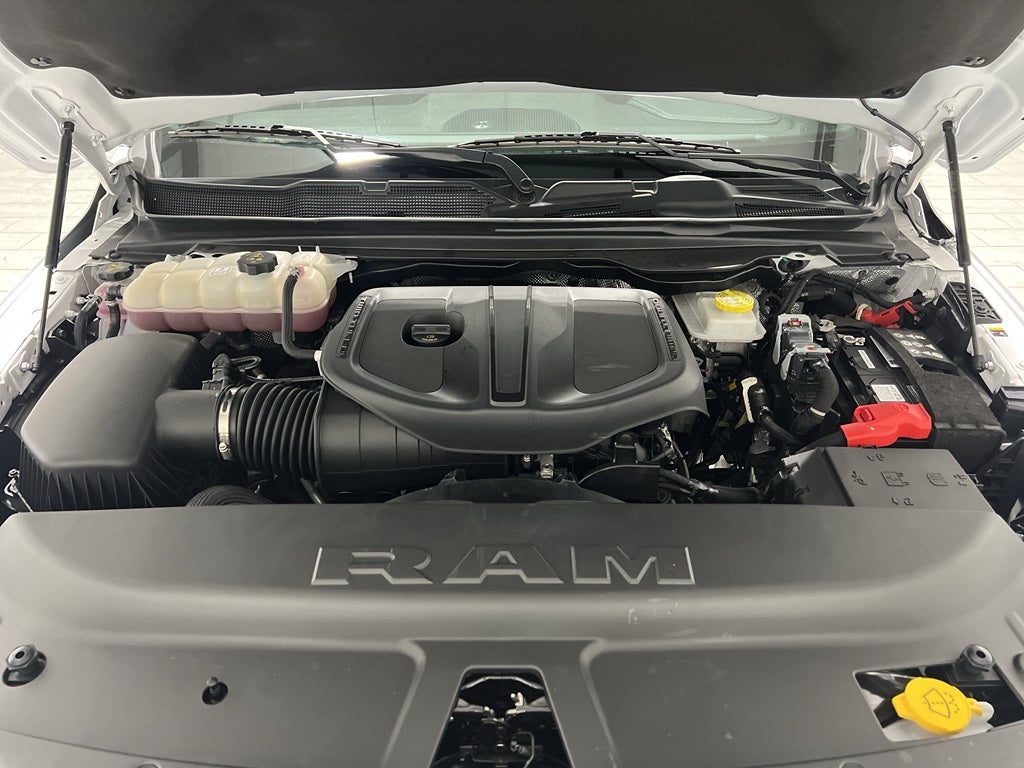 2025 RAM 1500 Laramie Crew Cab 4x4 5'7' Box