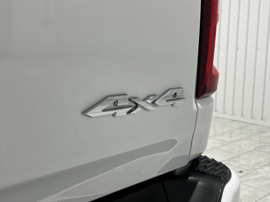 2025 RAM 1500 Laramie Crew Cab 4x4 5'7' Box