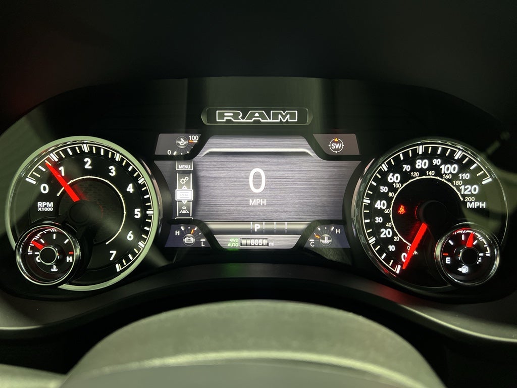 2025 RAM 1500 Laramie Crew Cab 4x4 5'7' Box