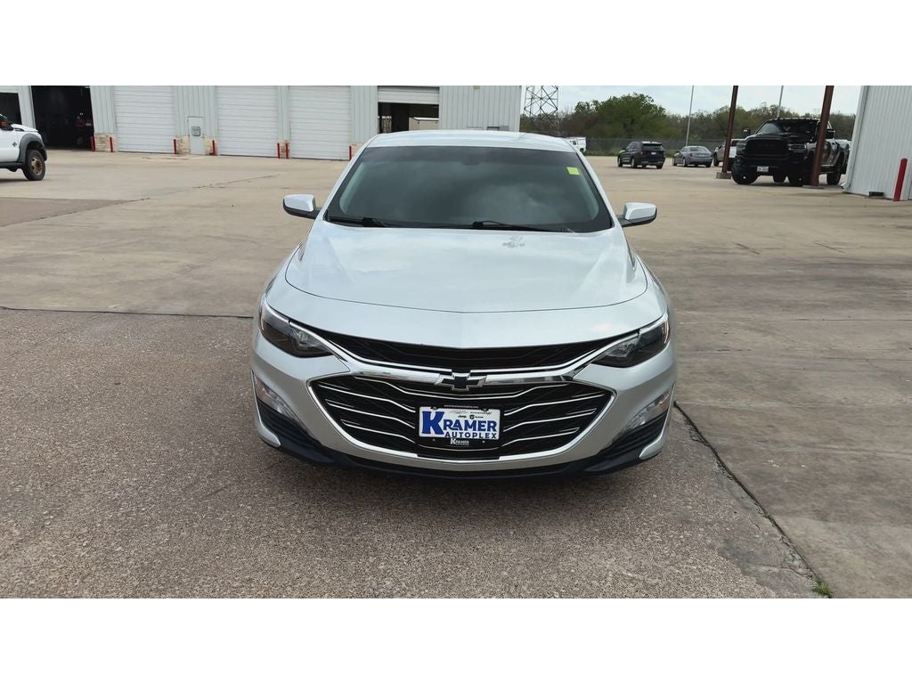 2022 Chevrolet Malibu FWD LT