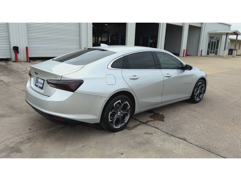 2022 Chevrolet Malibu FWD LT