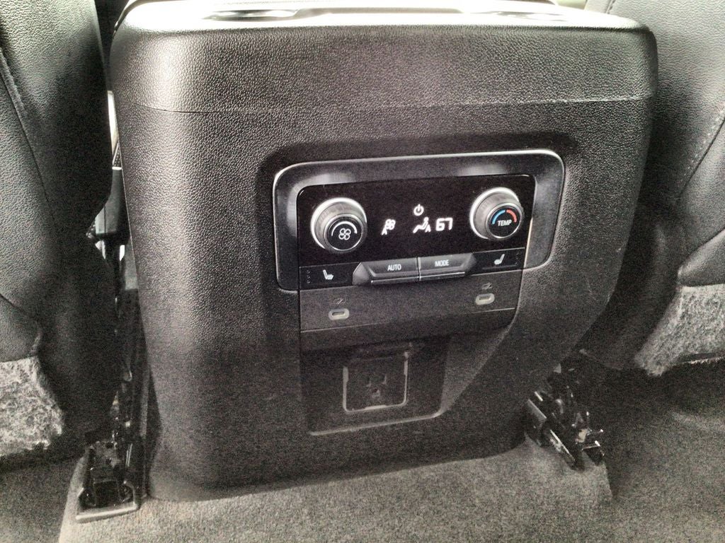 2022 Chevrolet Suburban 4WD High Country