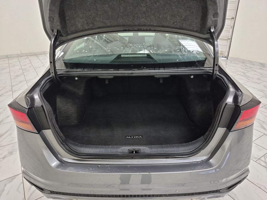 2023 Nissan Altima SL FWD