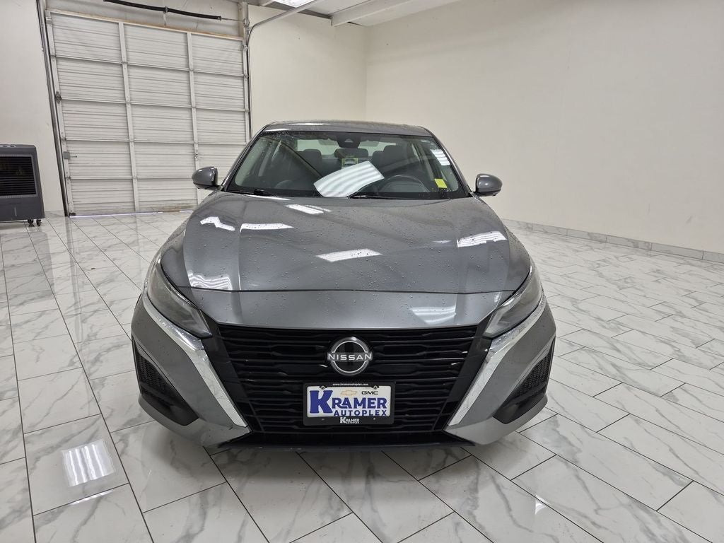 2023 Nissan Altima SL FWD