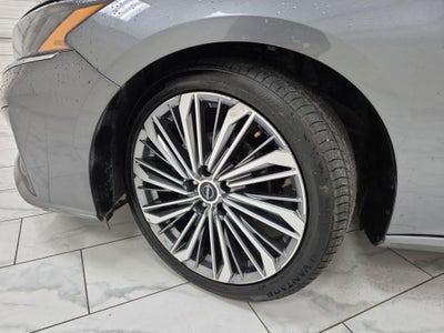 2023 Nissan Altima SL FWD