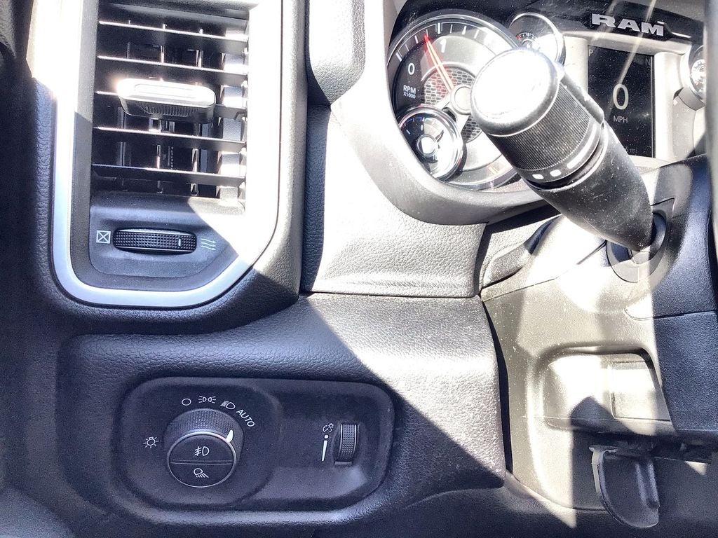 2024 RAM 3500 Big Horn Crew Cab 4x4 8' Box