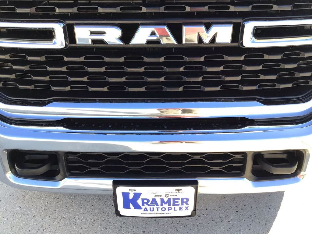 2024 RAM 3500 Big Horn Crew Cab 4x4 8' Box