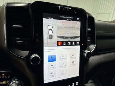 2022 RAM 2500 Laramie Crew Cab 4x4 6'4' Box