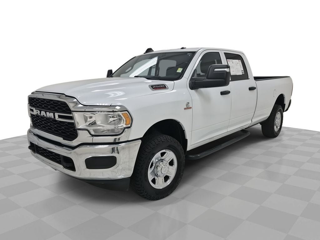 2023 RAM 2500 Tradesman Crew Cab 4x4 8' Box