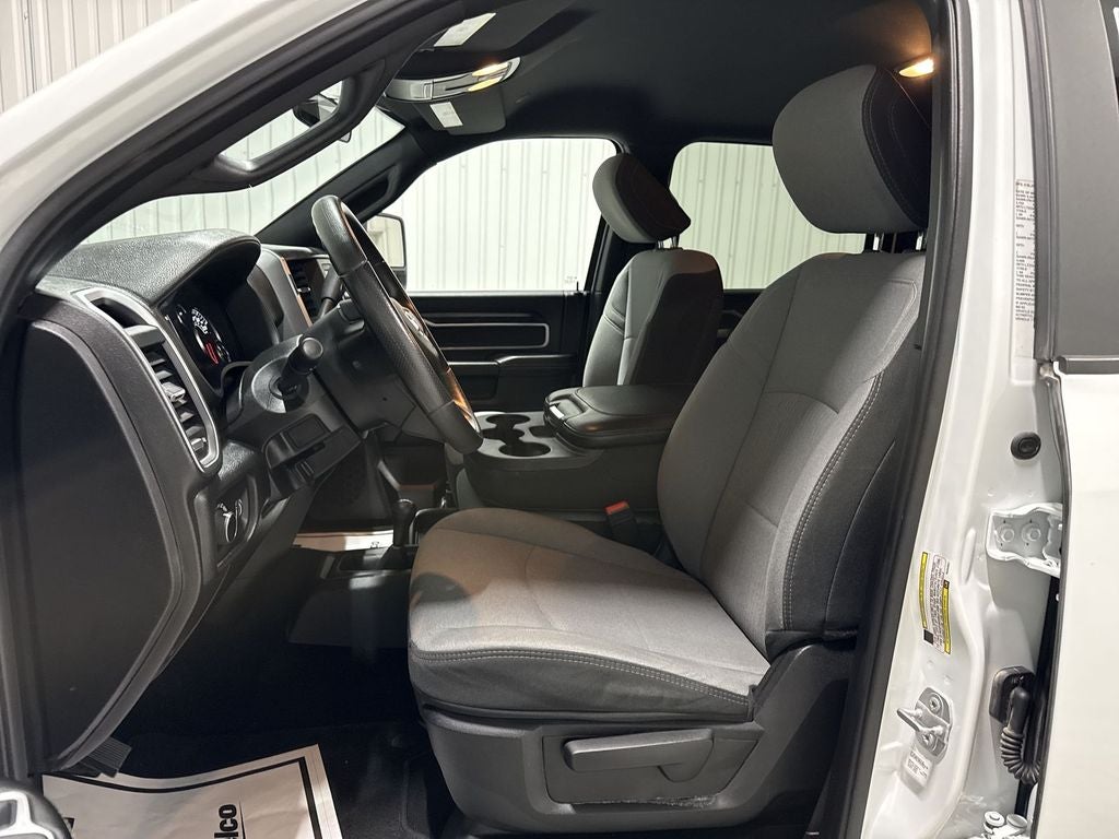 2024 RAM 3500 Chassis Tradesman/SLT/Laramie/Limited