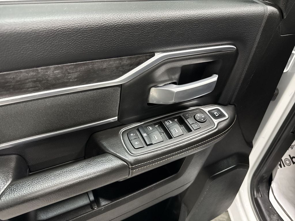 2024 RAM 3500 Chassis Tradesman/SLT/Laramie/Limited