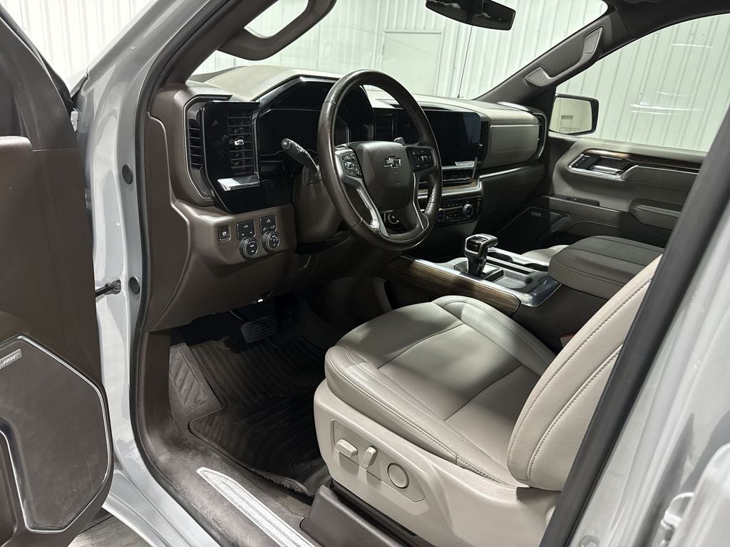 2024 Chevrolet Silverado 1500 4WD Crew Cab Short Bed RST