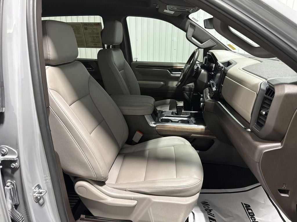 2024 Chevrolet Silverado 1500 4WD Crew Cab Short Bed RST