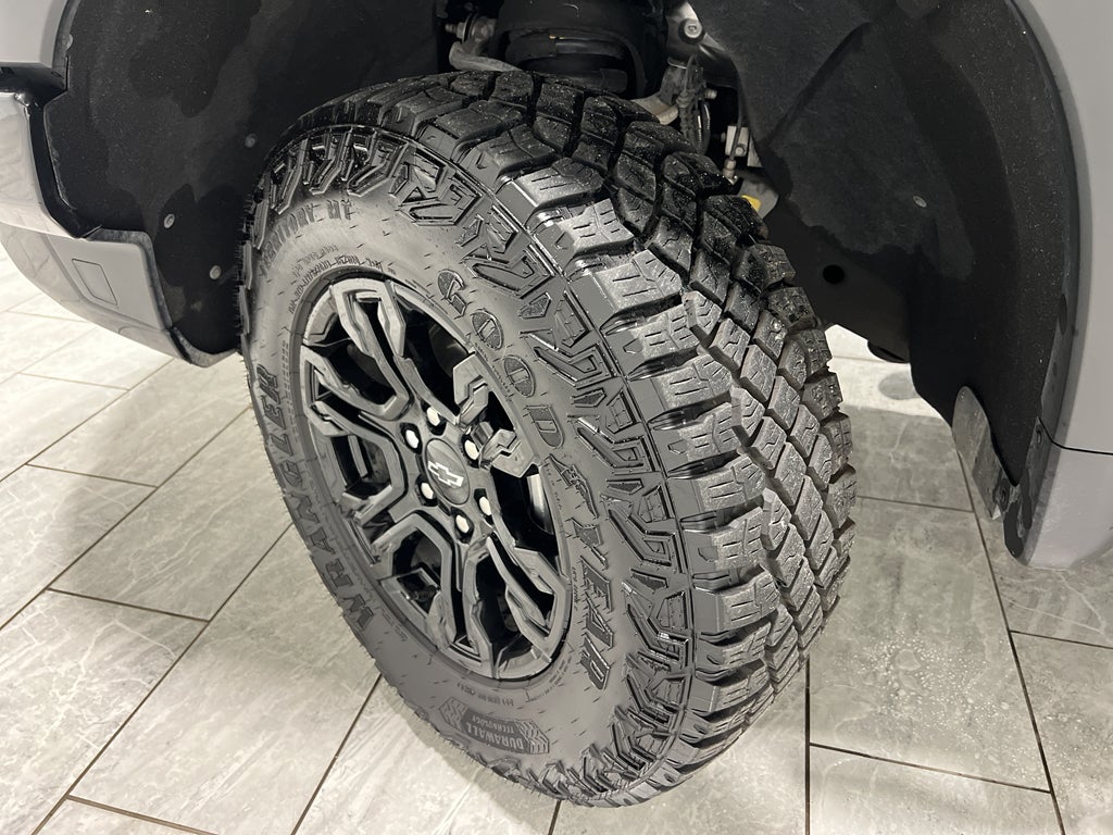 2024 Chevrolet Silverado 1500 4WD Crew Cab Short Bed ZR2