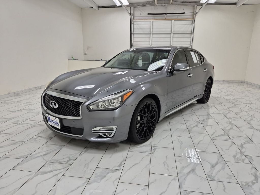 2015 INFINITI Q70L 5.6