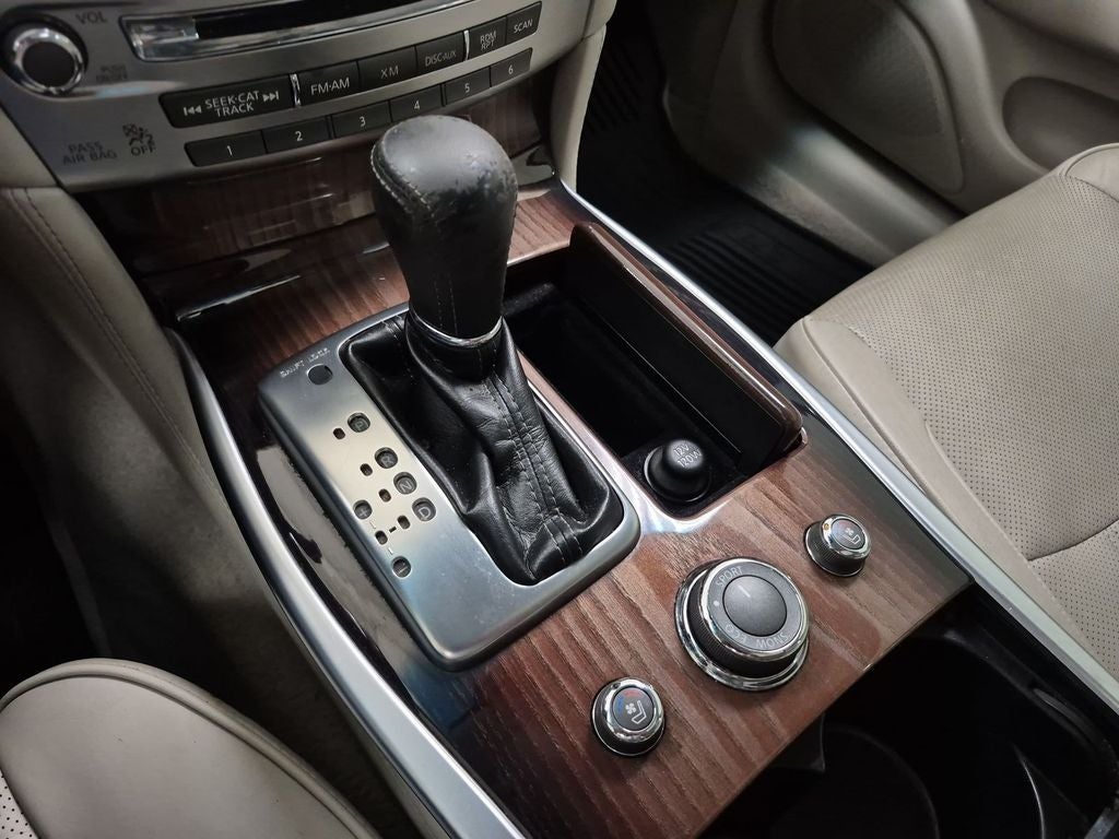 2015 INFINITI Q70L 5.6