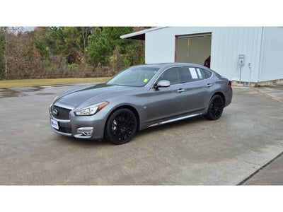 2015 INFINITI Q70L 5.6