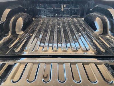 2023 RAM 1500 Classic SLT Crew Cab 4x2 5'7" Box