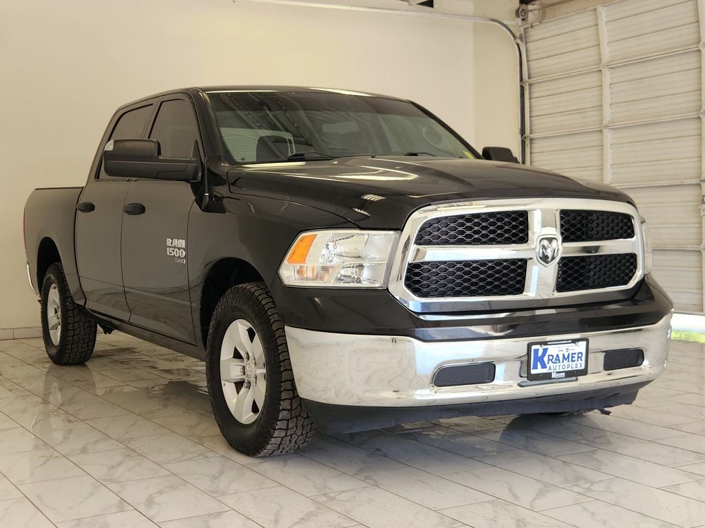 2023 RAM 1500 Classic SLT Crew Cab 4x2 5'7" Box