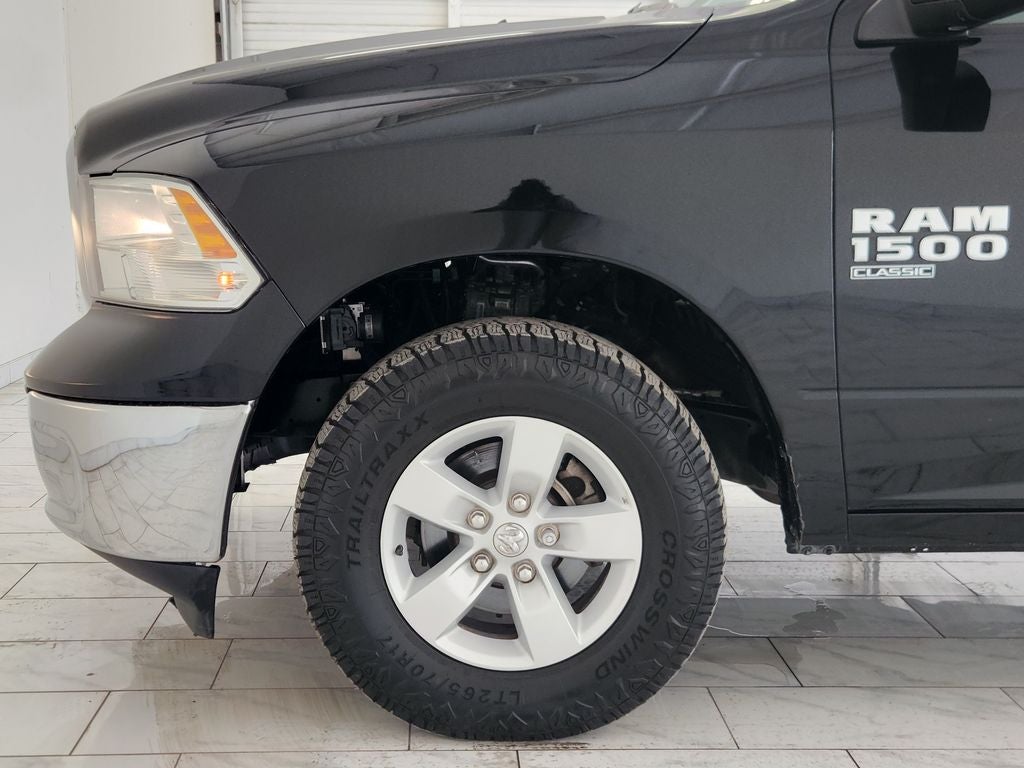 2023 RAM 1500 Classic SLT Crew Cab 4x2 5'7" Box