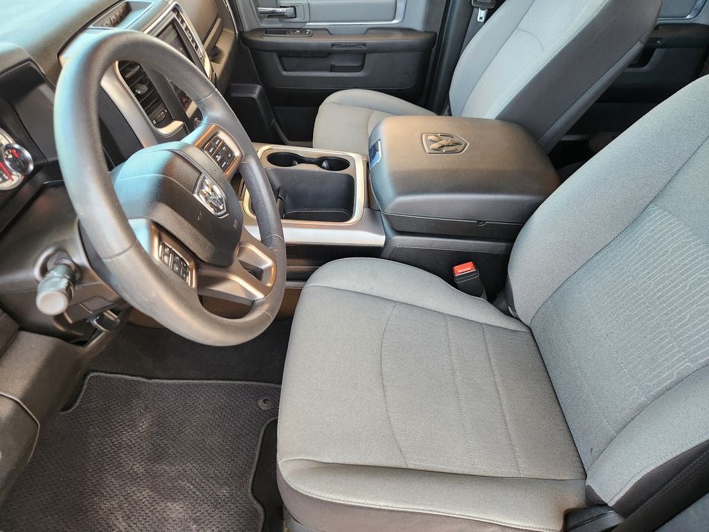 2023 RAM 1500 Classic SLT Crew Cab 4x2 5'7" Box
