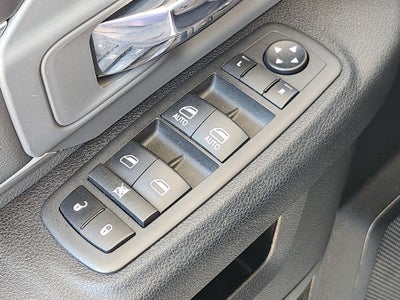 2023 RAM 1500 Classic SLT Crew Cab 4x2 5'7" Box