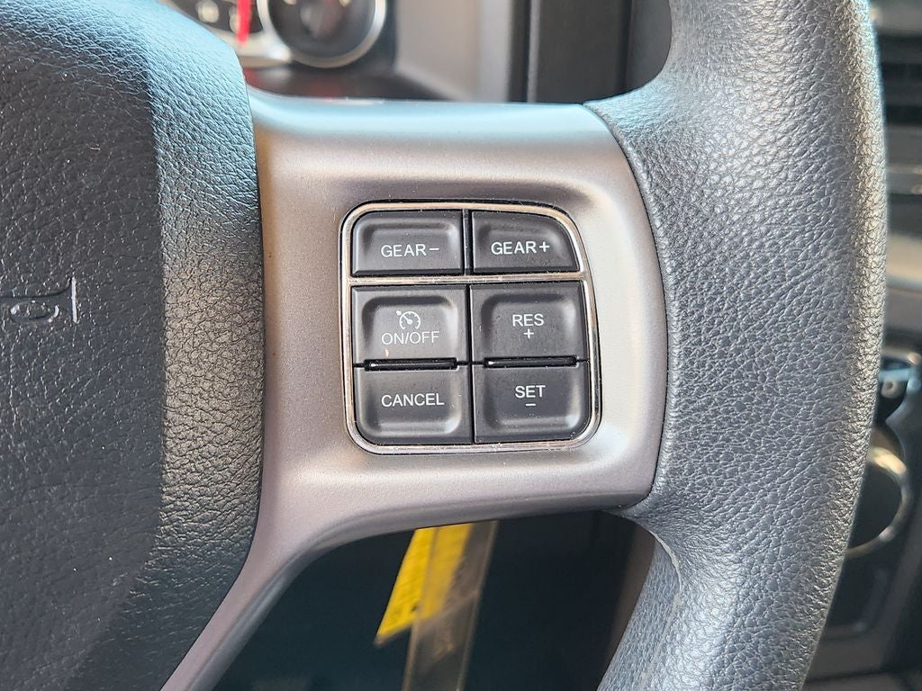 2023 RAM 1500 Classic SLT Crew Cab 4x2 5'7" Box