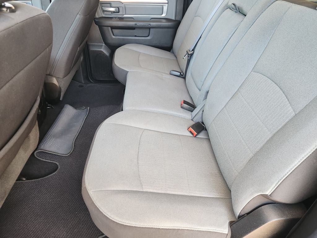 2023 RAM 1500 Classic SLT Crew Cab 4x2 5'7" Box