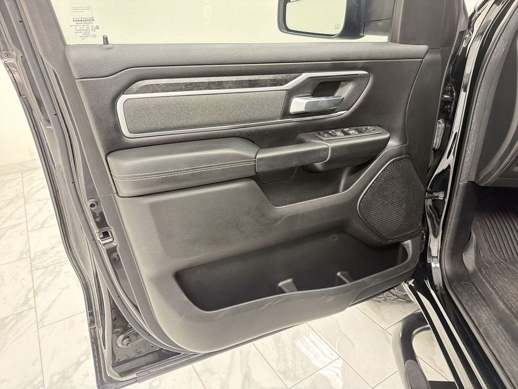 2022 RAM 1500 Lone Star Crew Cab 4x2 5'7" Box