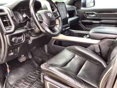 2019 RAM 1500 Laramie Crew Cab 4x4 5'7" Box