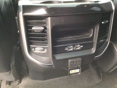 2019 RAM 1500 Laramie Crew Cab 4x4 5'7" Box