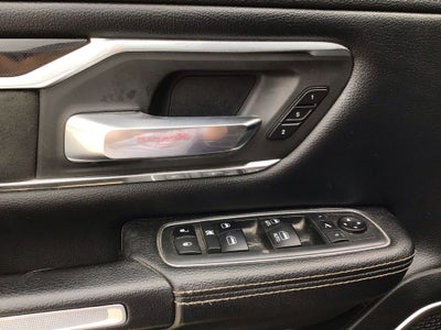 2019 RAM 1500 Laramie Crew Cab 4x4 5'7" Box